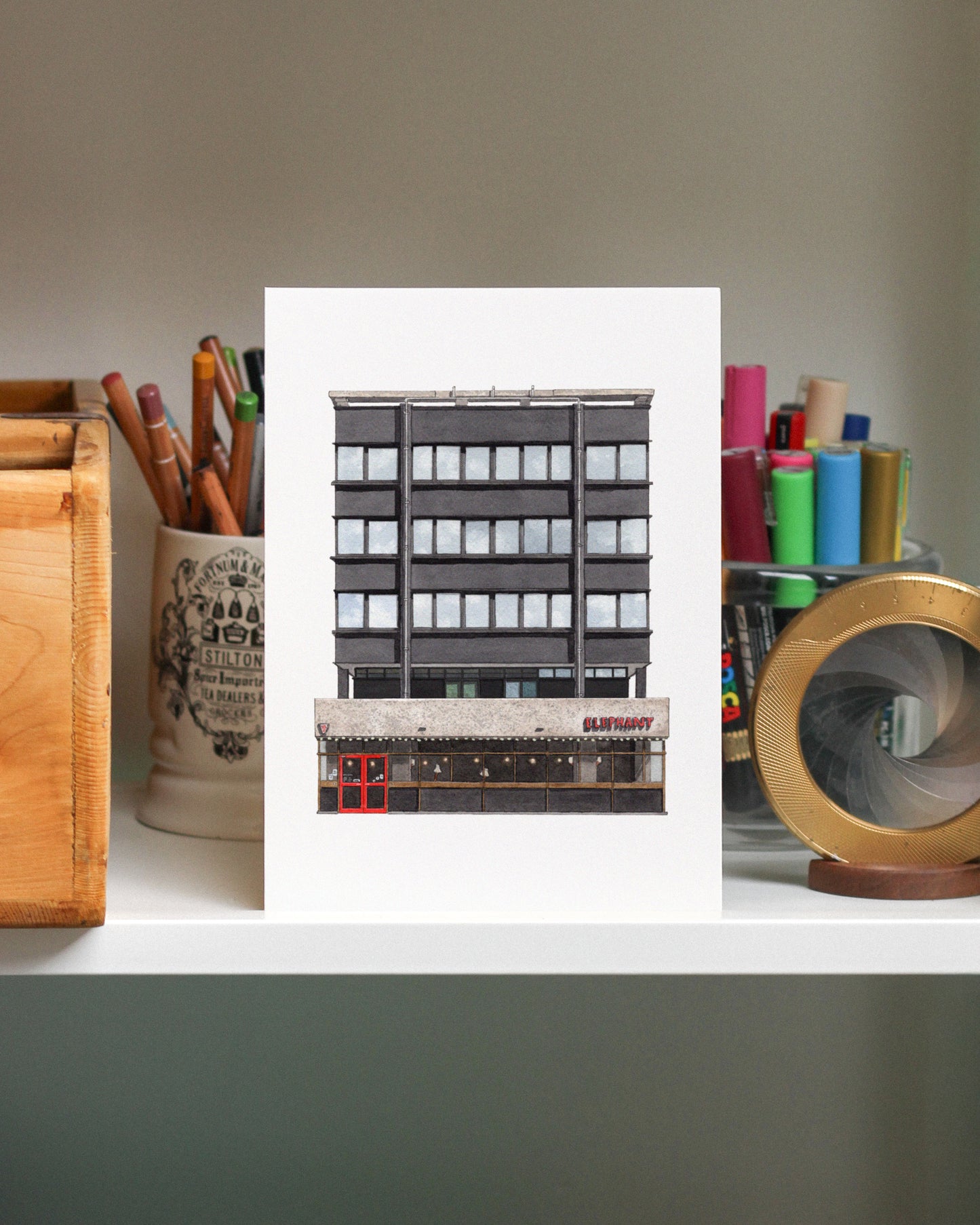 Elephant & Castle - The Elephant & Castle pub - Giclée Print (unframed)